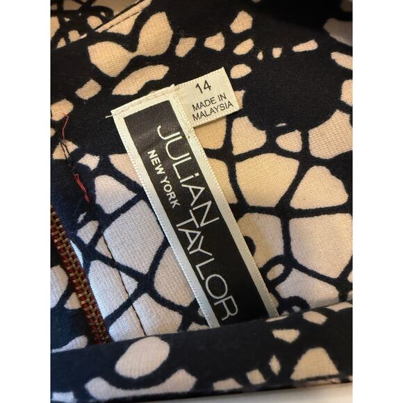 Julian Taylor Sz 14 Stretch Knit LS Dress Office Work Career Church - Picture 2 of 6